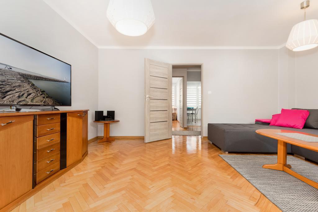 Spokojny Apartament Przy Parku Chopina By Noclegi Renters ชวีโนวิชแจ ภายนอก รูปภาพ